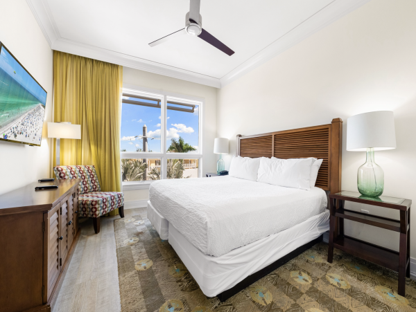 Siesta Key luxury  On Beach Walk to Restaurants & Shopping